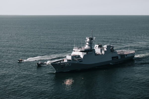PNS Hunain (F-273)